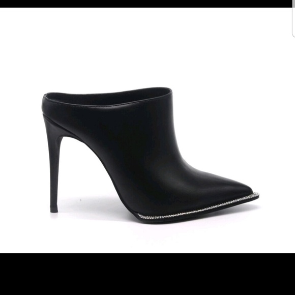 Shoes - Picture 2 of 3